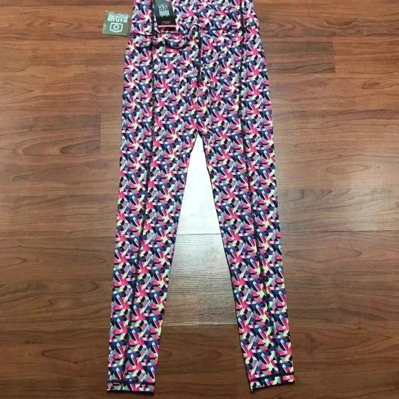 Victoria Secret Geo Knockout Leggings, XS - Picture 3 of 10